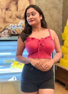 Harvi – escort in Siliguri