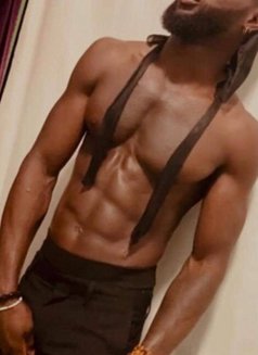 Stéphane – Ivorian Male escort in Abidjan