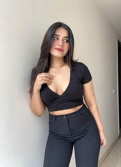 Safiya – escort in Bareilly