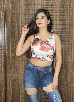 Safiya – escort in Meerut