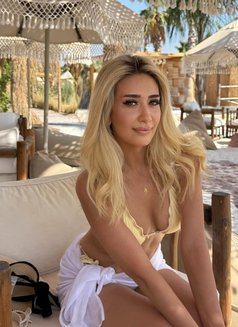 Mina – Turkish escort in İzmir
