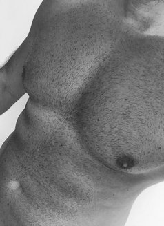 STUPID MEN KINDLY DON'T CONTACT ME - – Lebanese Male adult performer in Prague (Praha)