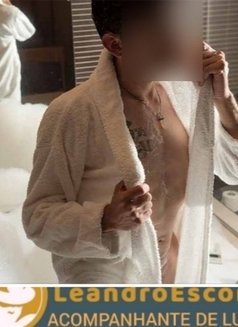 Acompanhante De Luxo Leandro Escort Port – Portuguese Male escort in Porto