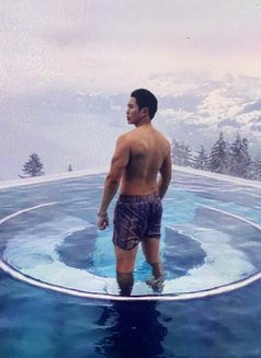 Andy- ANAL GUY IN TOWN – Taiwanese Male escort in Taipei