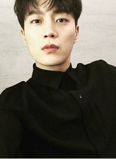 Bryan – South Korean masseur in Toronto
