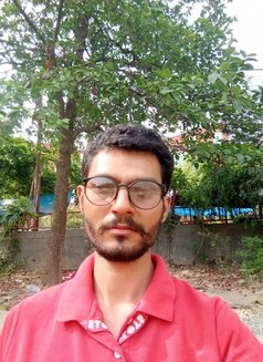 Independent Male Escort Service for Fema – Indian Male escort in Noida