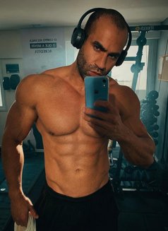 Jeff – Brazilian Male companion in Hong Kong