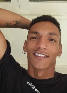 Jordi – Colombian Male escort in Barcelona