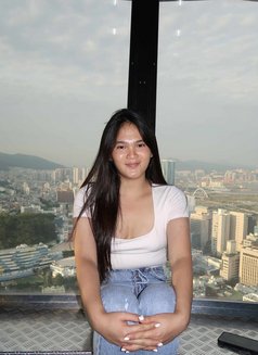 Maris – Filipino Transsexual escort in Kochi