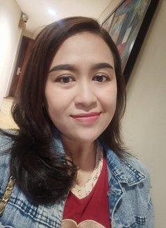 Meliana – Indonesian masseuse in Surabaya