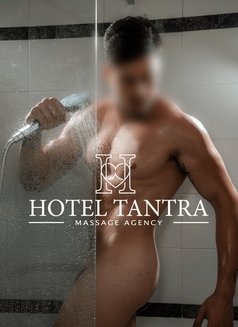 Outcall Massage in Madrid by Héctor – Spanish masseur in Madrid