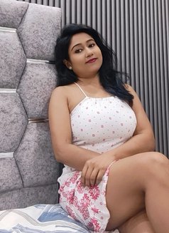 Priya Rao – Sri Lankan escort in Hikkaduwa