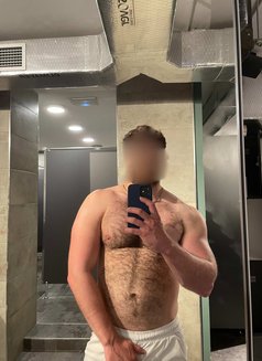 Santino – Uruguayan masseur in Barcelona