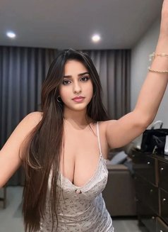 Suman – escort in Negombo