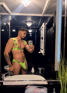 Thonny – Colombian masseur in Malta