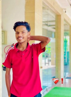 Twelve pass – Indian Male escort in New Delhi